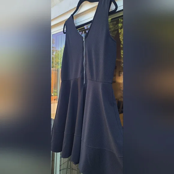 Kiki La'Rue Little Black Dress Textured Fit-and-Flare – Size 2XL - Picture 11 of 15